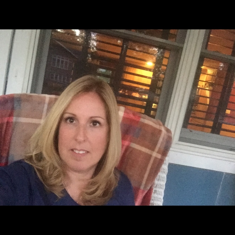 Meet your Posher, Laura